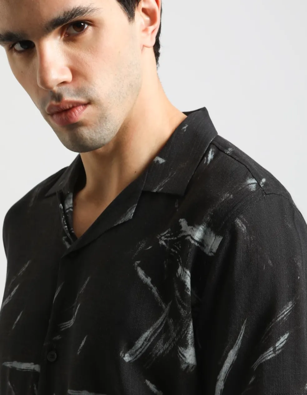 Camicia mezza manica fantasia 100% viscosa