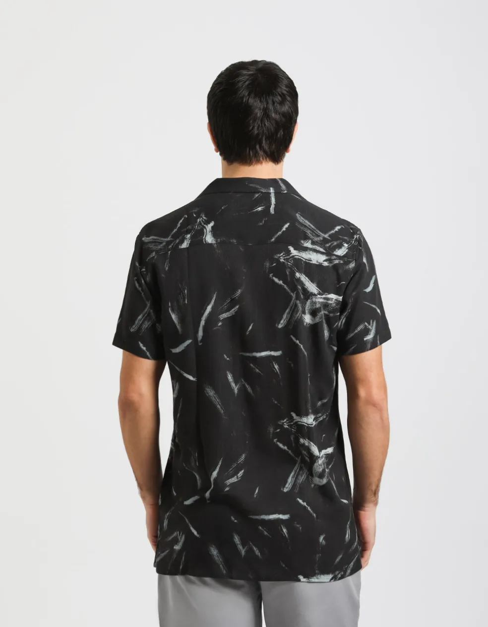 Camicia mezza manica fantasia 100% viscosa