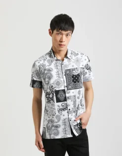 Camicia mezza manica in tessuto elastico con fantasia