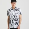 Camicia mezza manica in tessuto elastico con fantasia