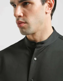 Camicia mezza manica in tessuto elastico