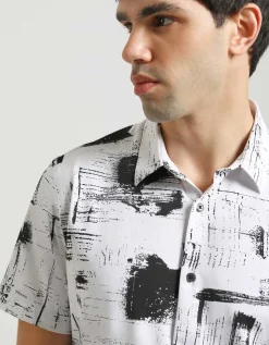 Camicia mezza manica in tessuto elastico con fantasia