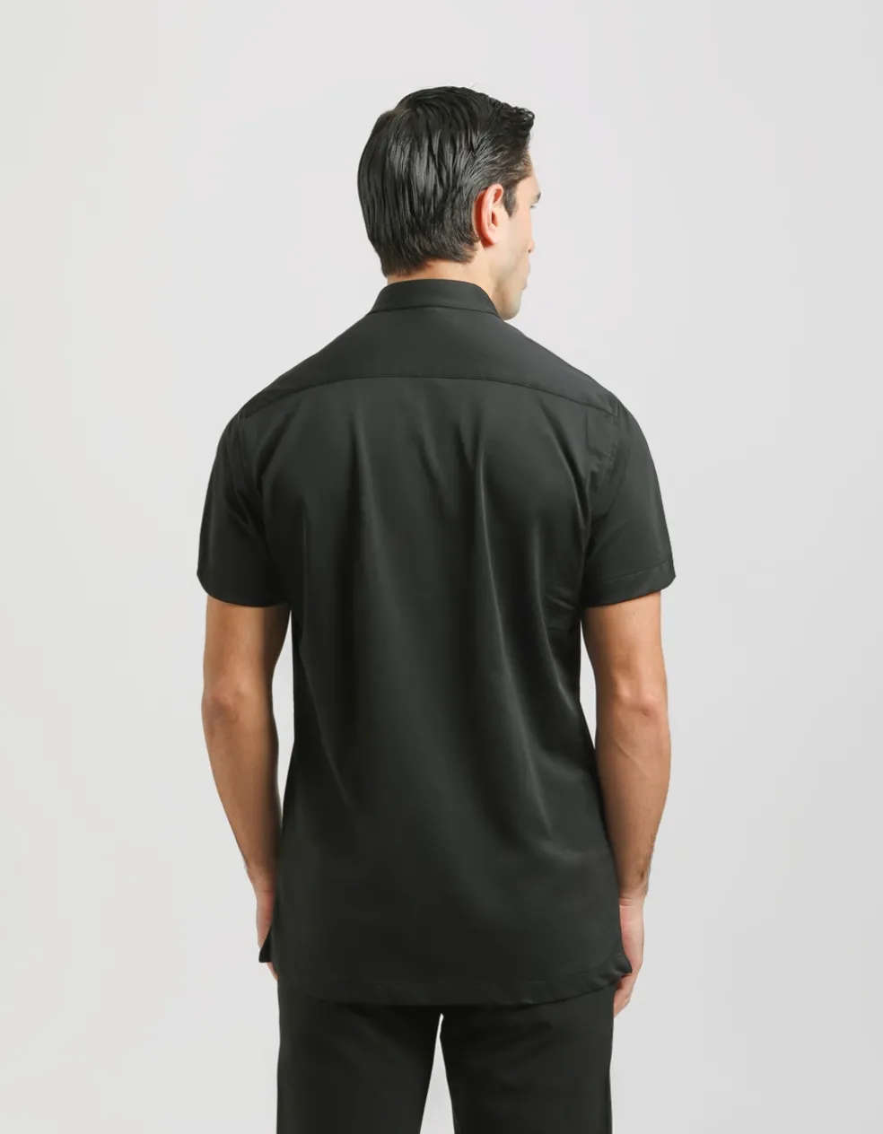 Camicia mezza manica in tessuto elastico