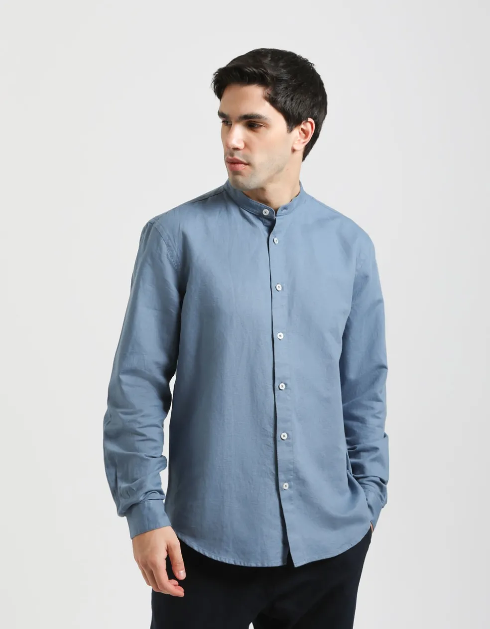 Camicia misto lino con collo coreano