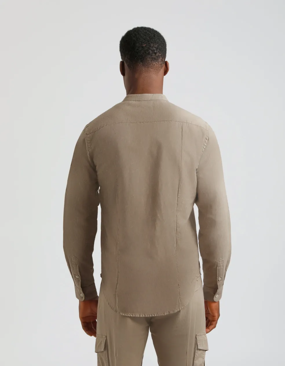 Camicia misto lino con collo coreano