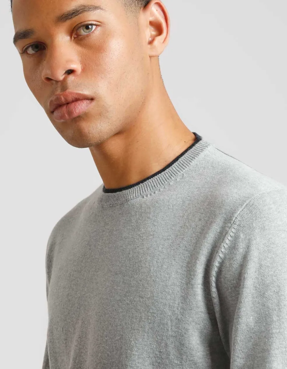 Maglia girocollo doppio collo
