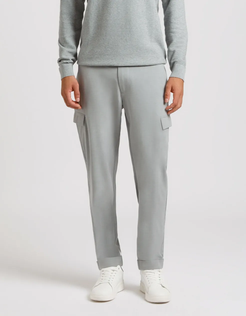 Pantaloni cargo