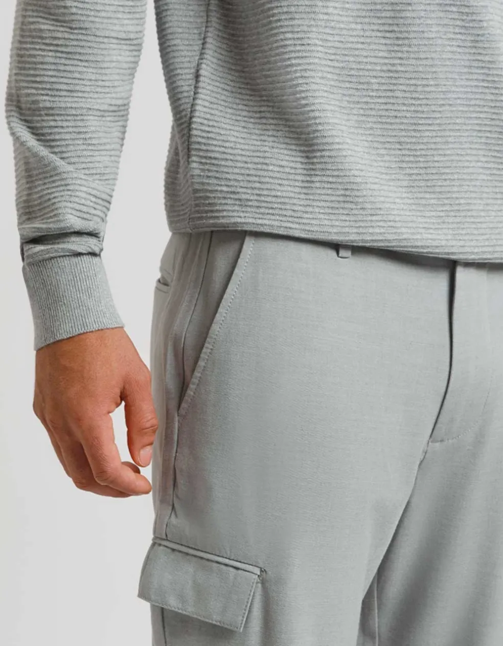 Pantaloni cargo