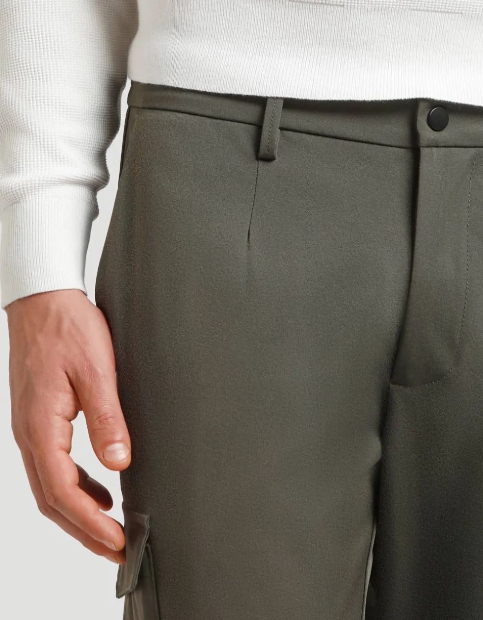 Pantaloni cargo