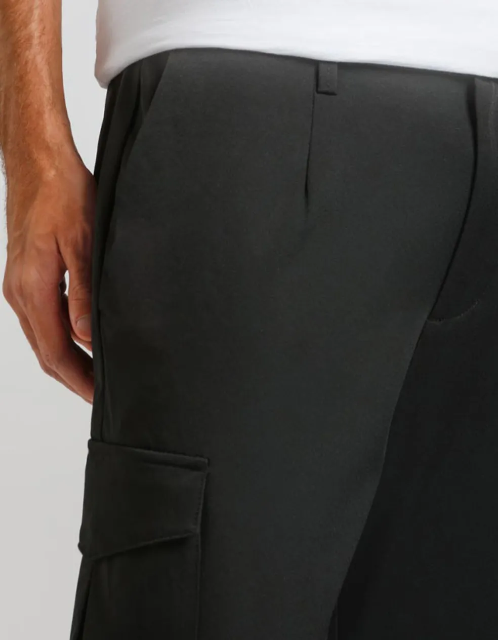 Pantaloni cargo