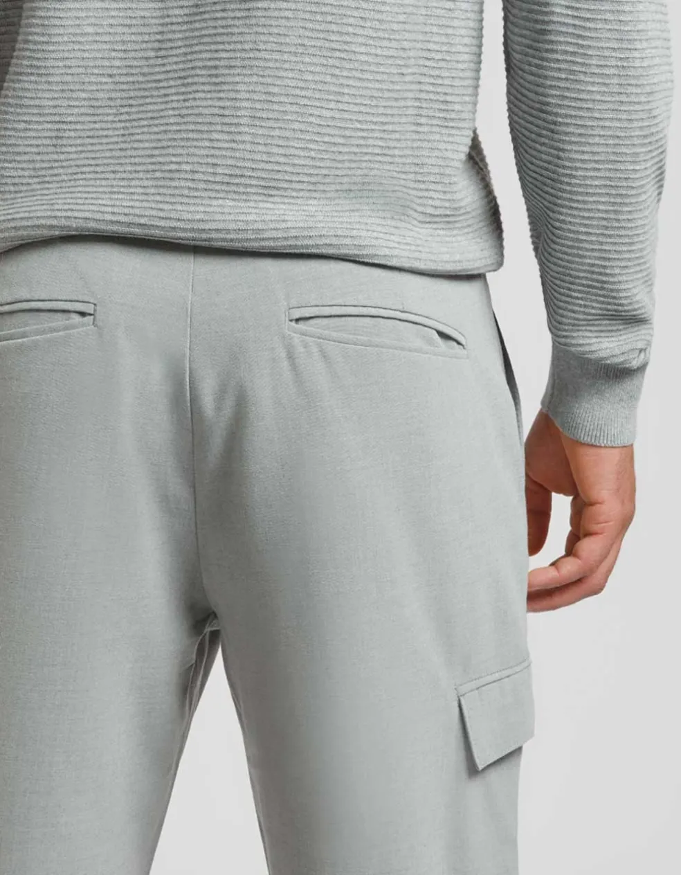 Pantaloni cargo