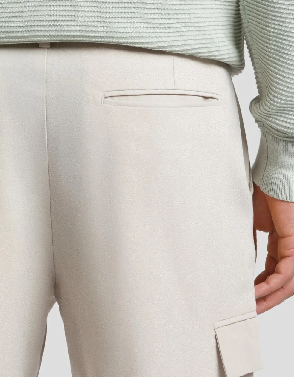 Pantaloni cargo