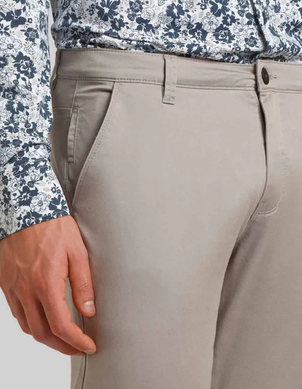 Pantaloni chino in cotone