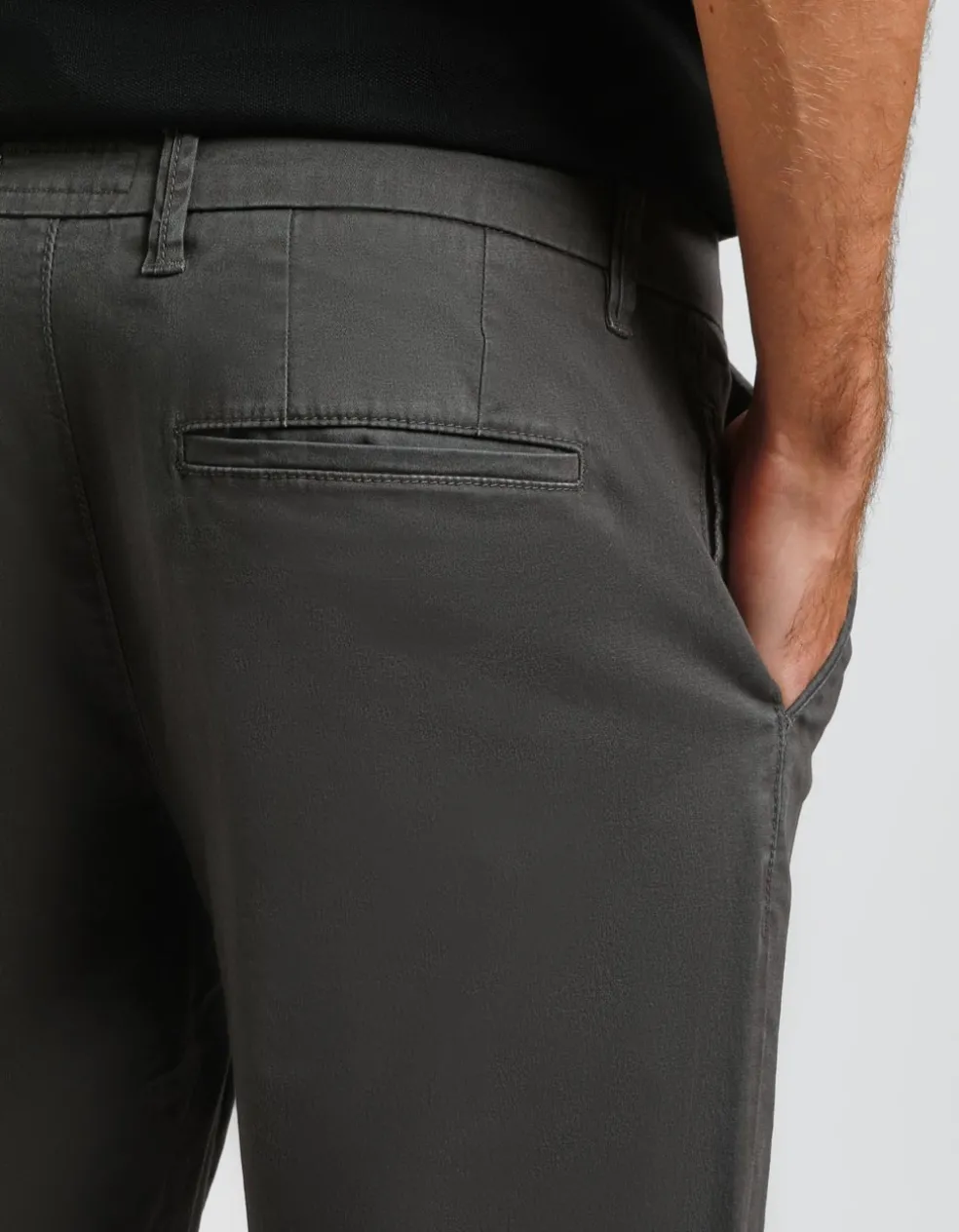 Pantaloni chino in cotone