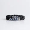 Set di bracciali in pietra