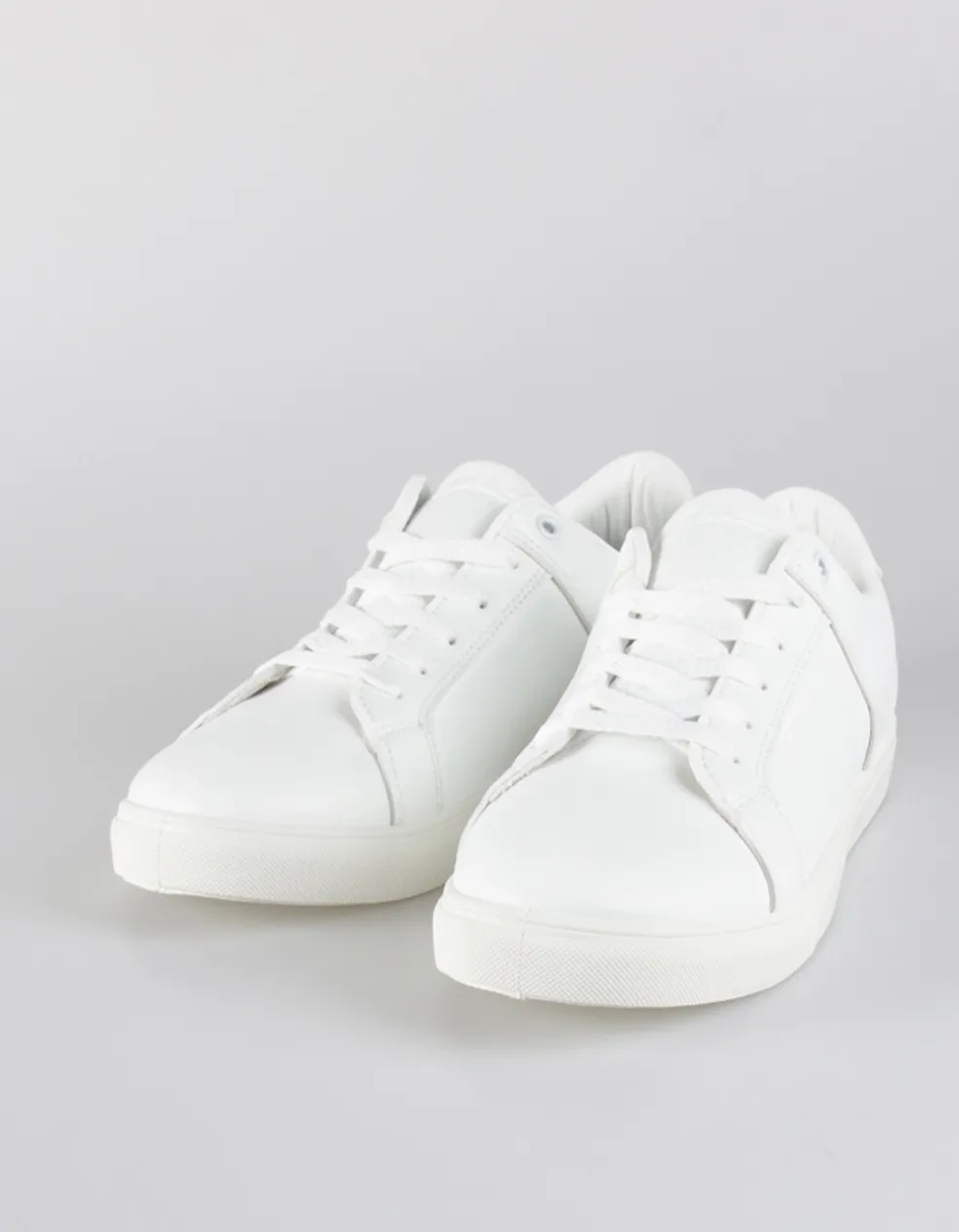 Sneakers effetto pelle