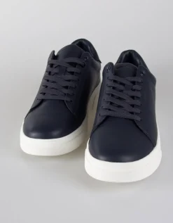 Sneakers effetto pelle