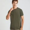 T-shirt collo serafino