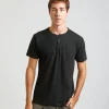 T-shirt collo serafino