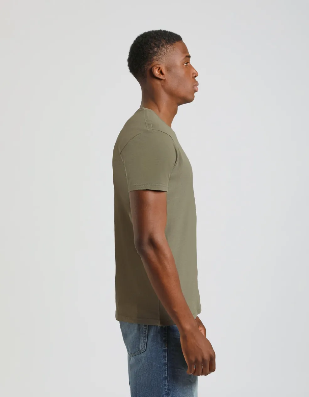 T-shirt con scollo a V