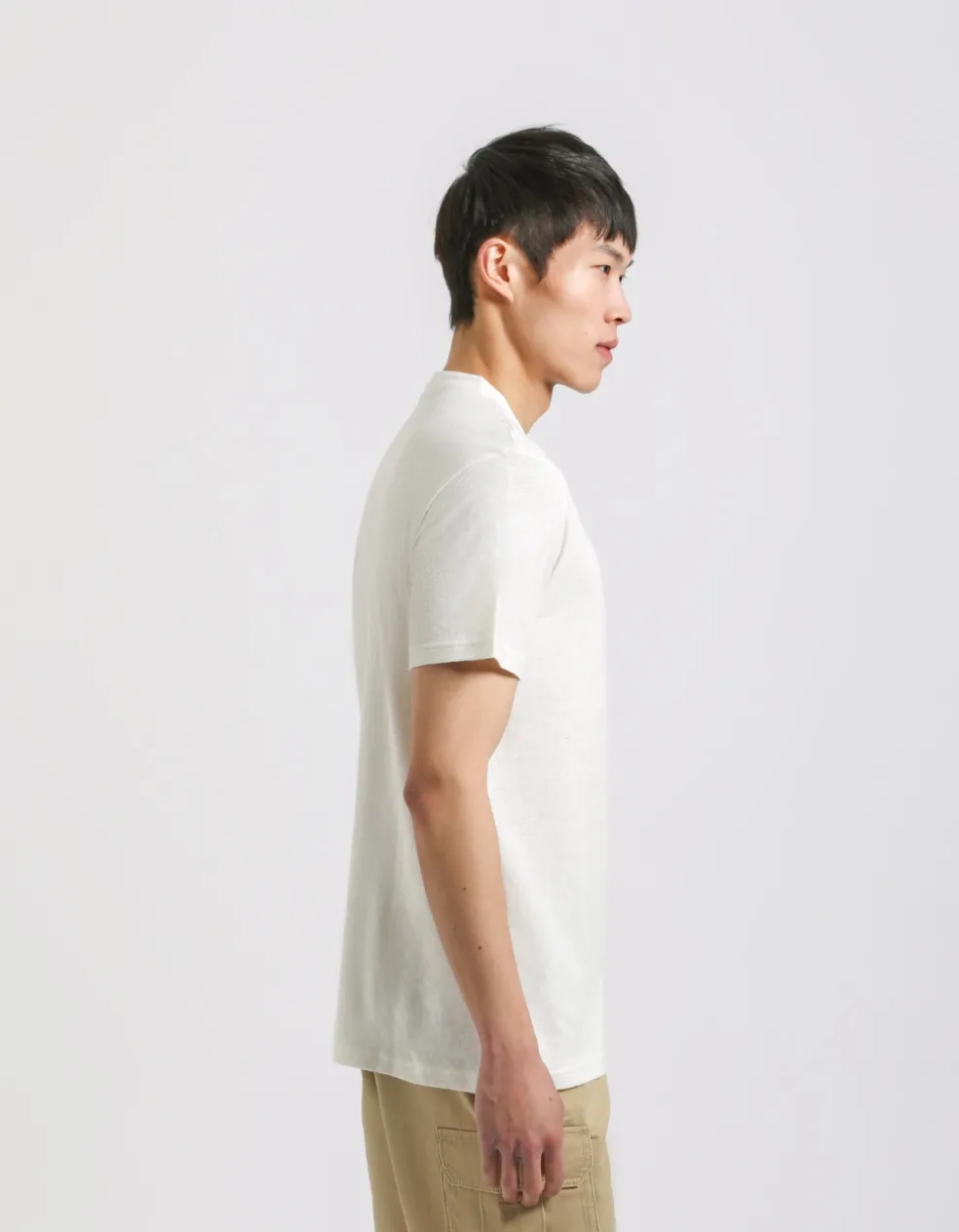 T-shirt con scollo a V