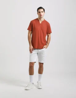 T-shirt con scollo a V