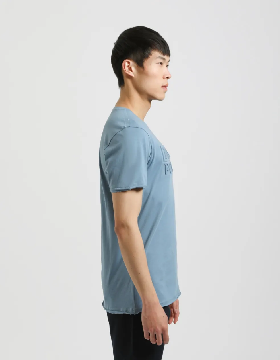 T-shirt con stampa a rilievo