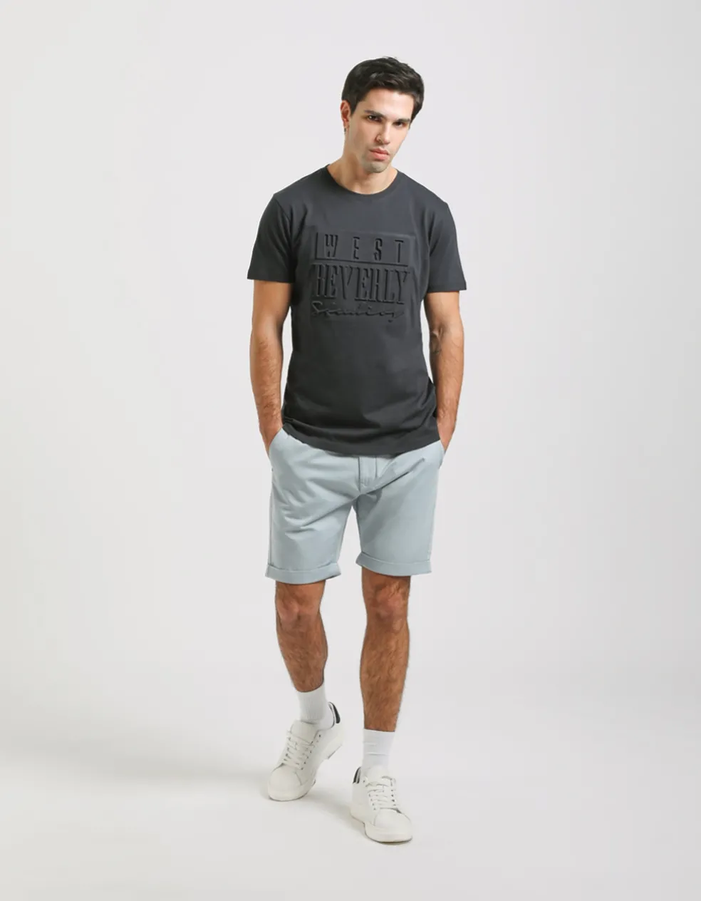 T-shirt con stampa a rilievo
