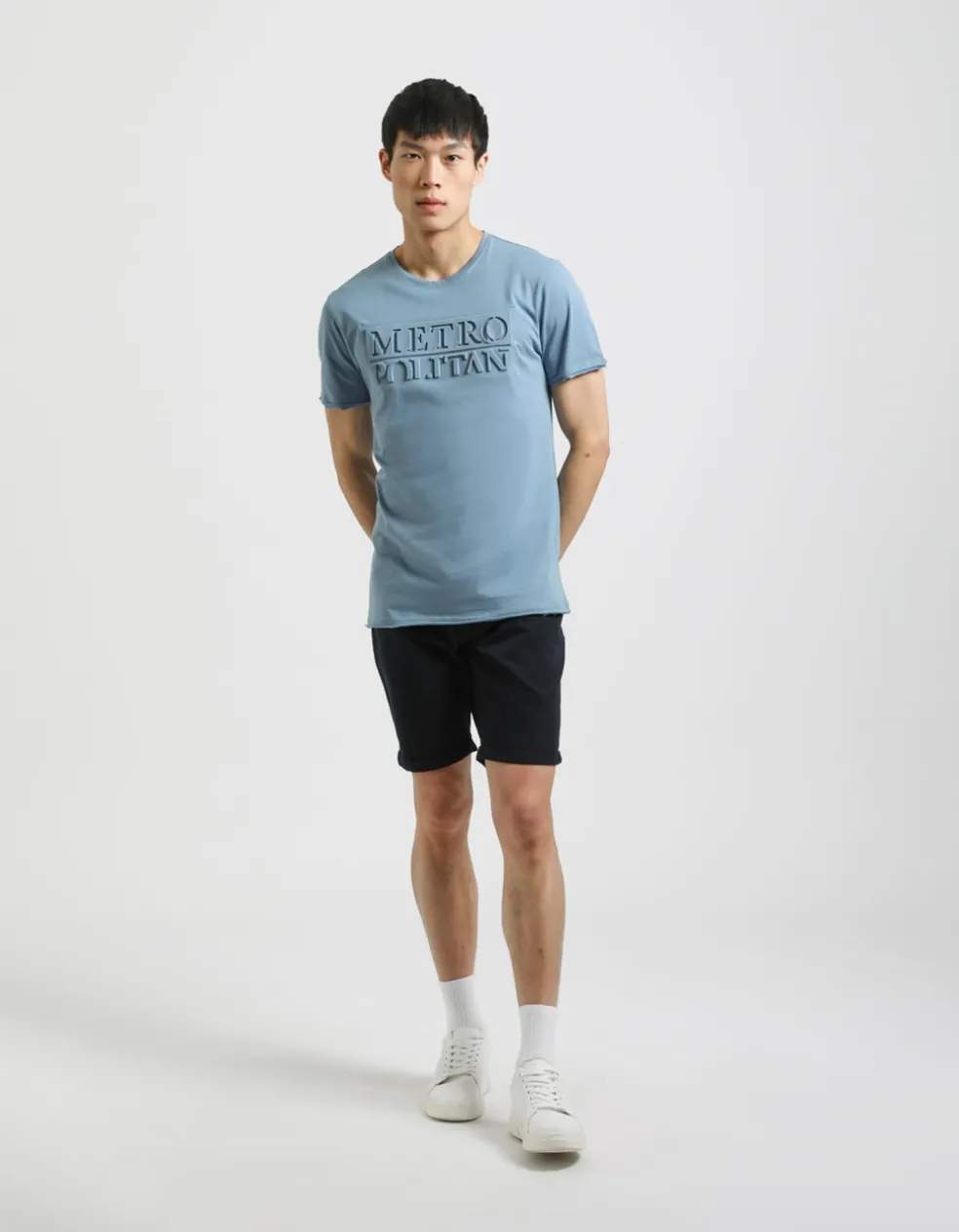 T-shirt con stampa a rilievo