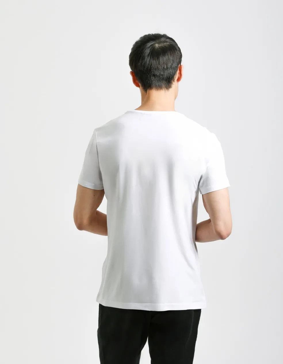 T-shirt con stampa "LUPIN"