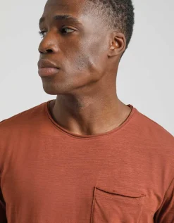 T-shirt con taschino
