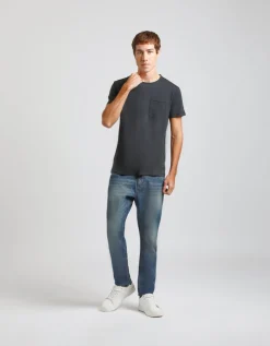 T-shirt con taschino