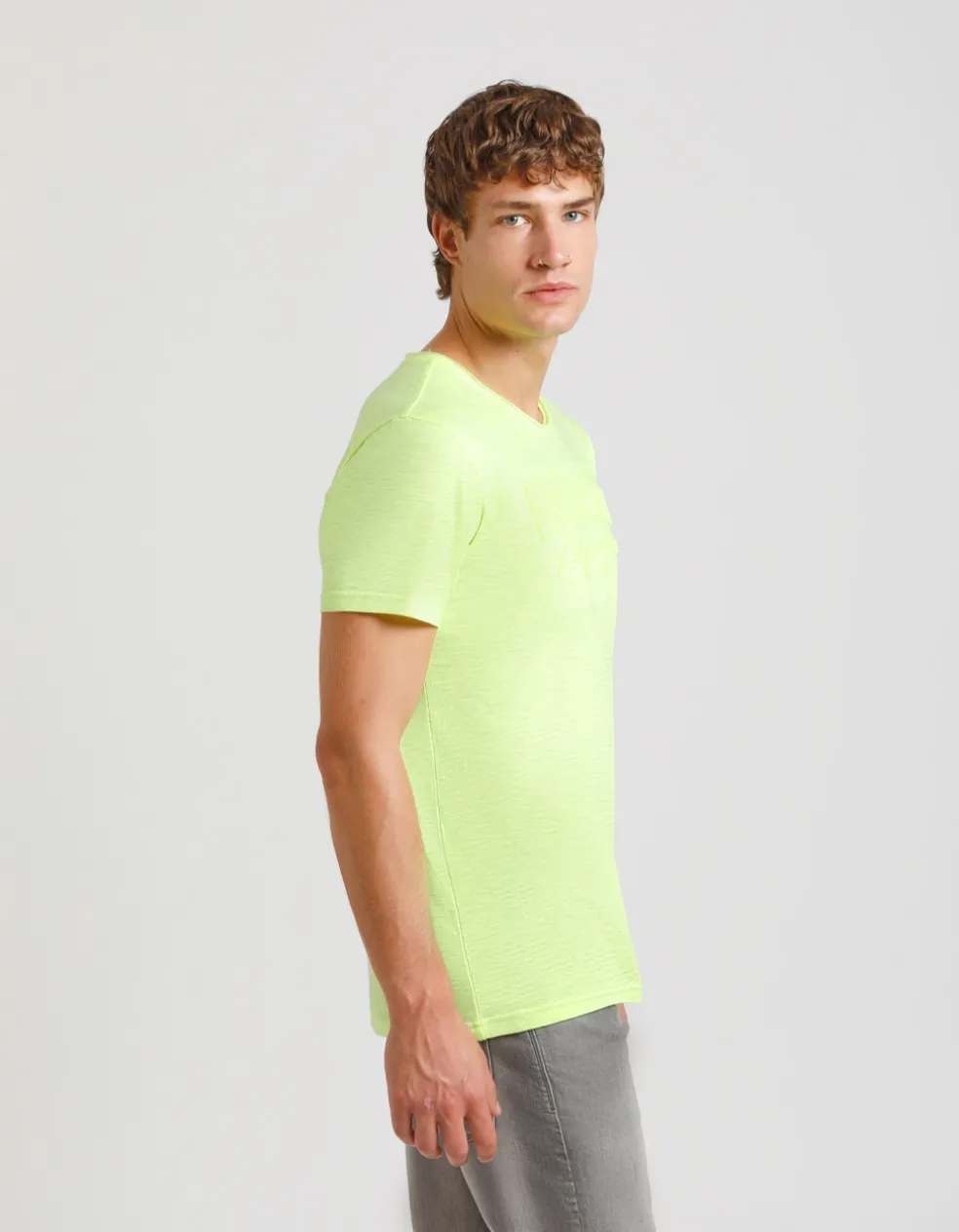 T-shirt fluo con stampa a rilievo