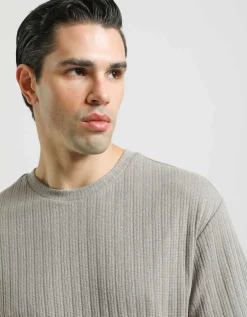 T-shirt strutturata