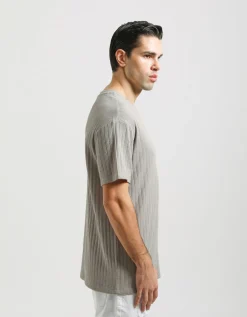T-shirt strutturata